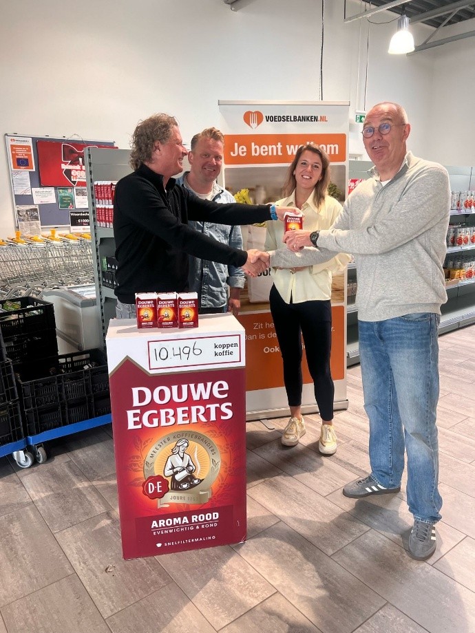 Gemeente Enschede doneert koffie aan Voedselbank Enschede-Haaksbergen